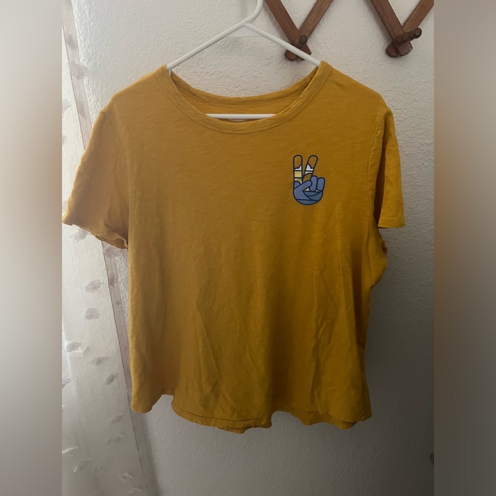 Old navy peace shirt